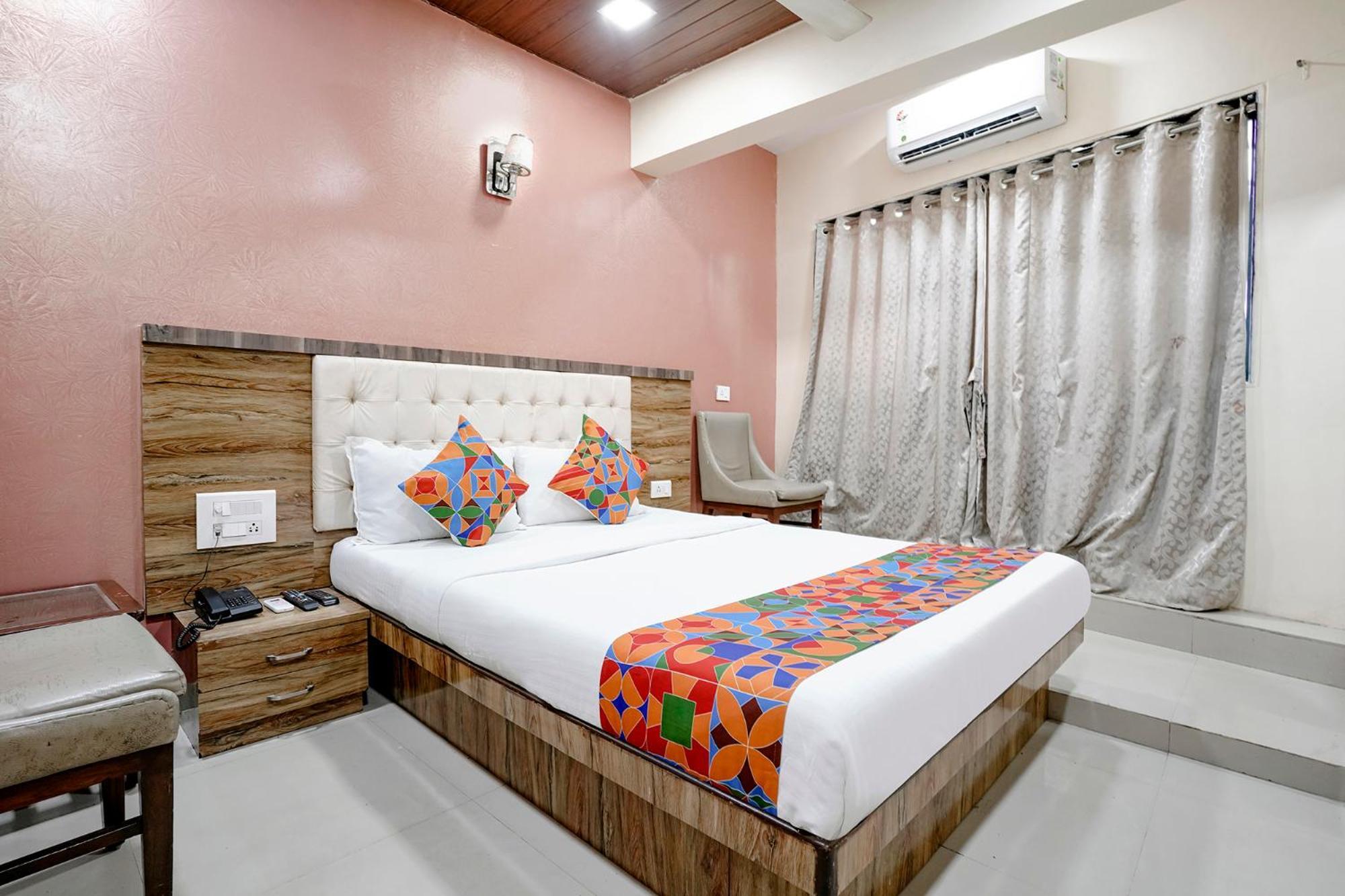 Fabexpress Sarah Gold - Nr Nesco Exhibition Center Hotel Mumbai Exterior photo